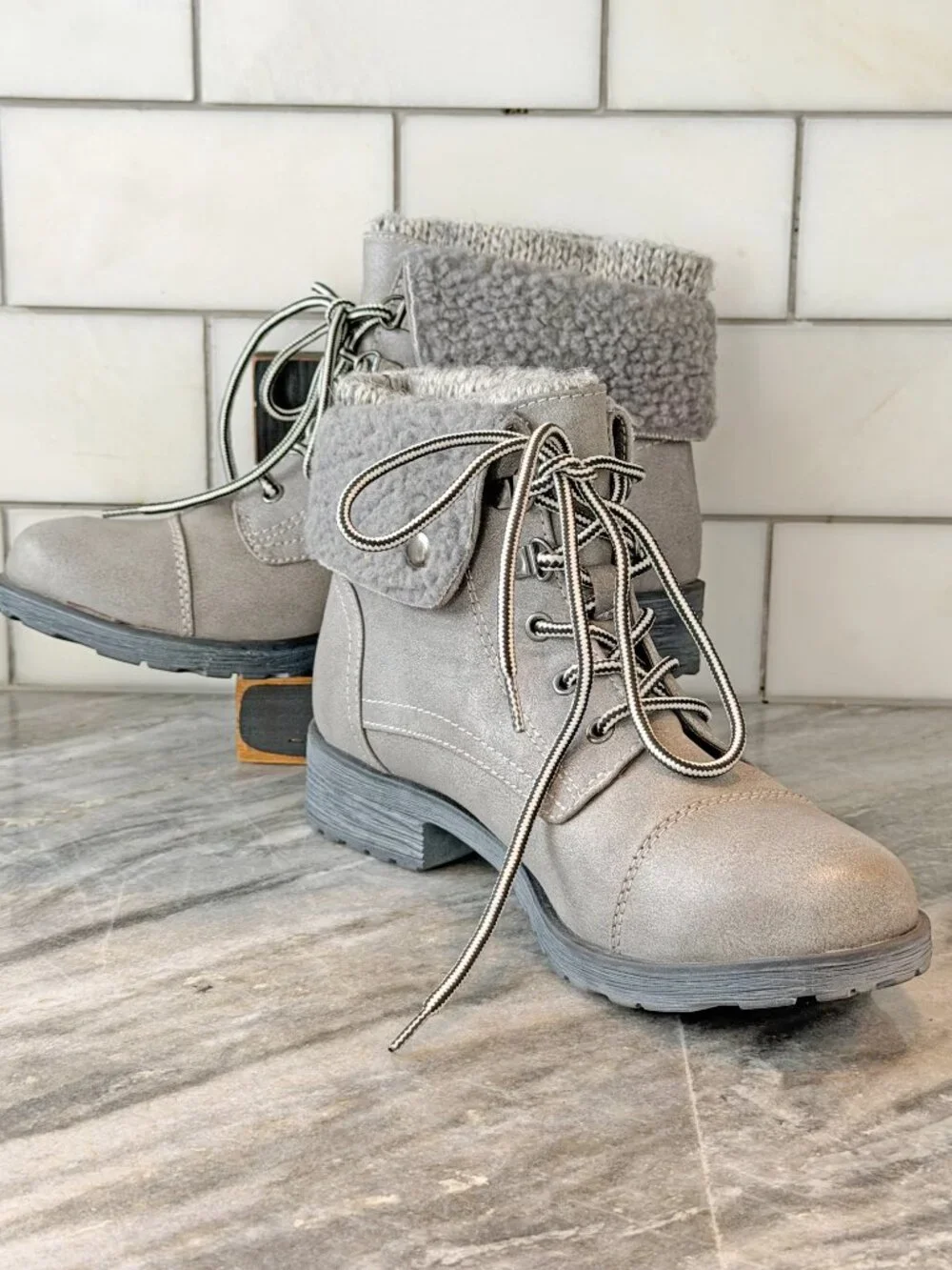 White Mountain Sandro Grey Lace Up Ankle Boots Sweater Cuff 7.5
